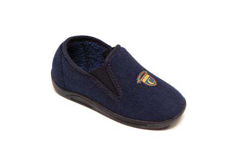 TheImpactofFootwearonaChild'sDevelopingFeet